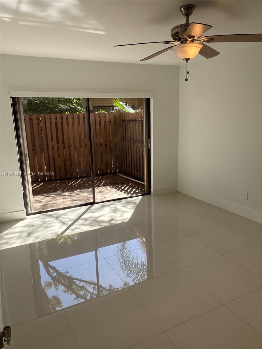 SABAL CHASE SEC 3 - Residential