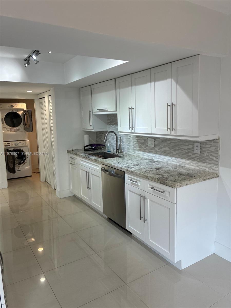 SABAL CHASE SEC 3 - Residential