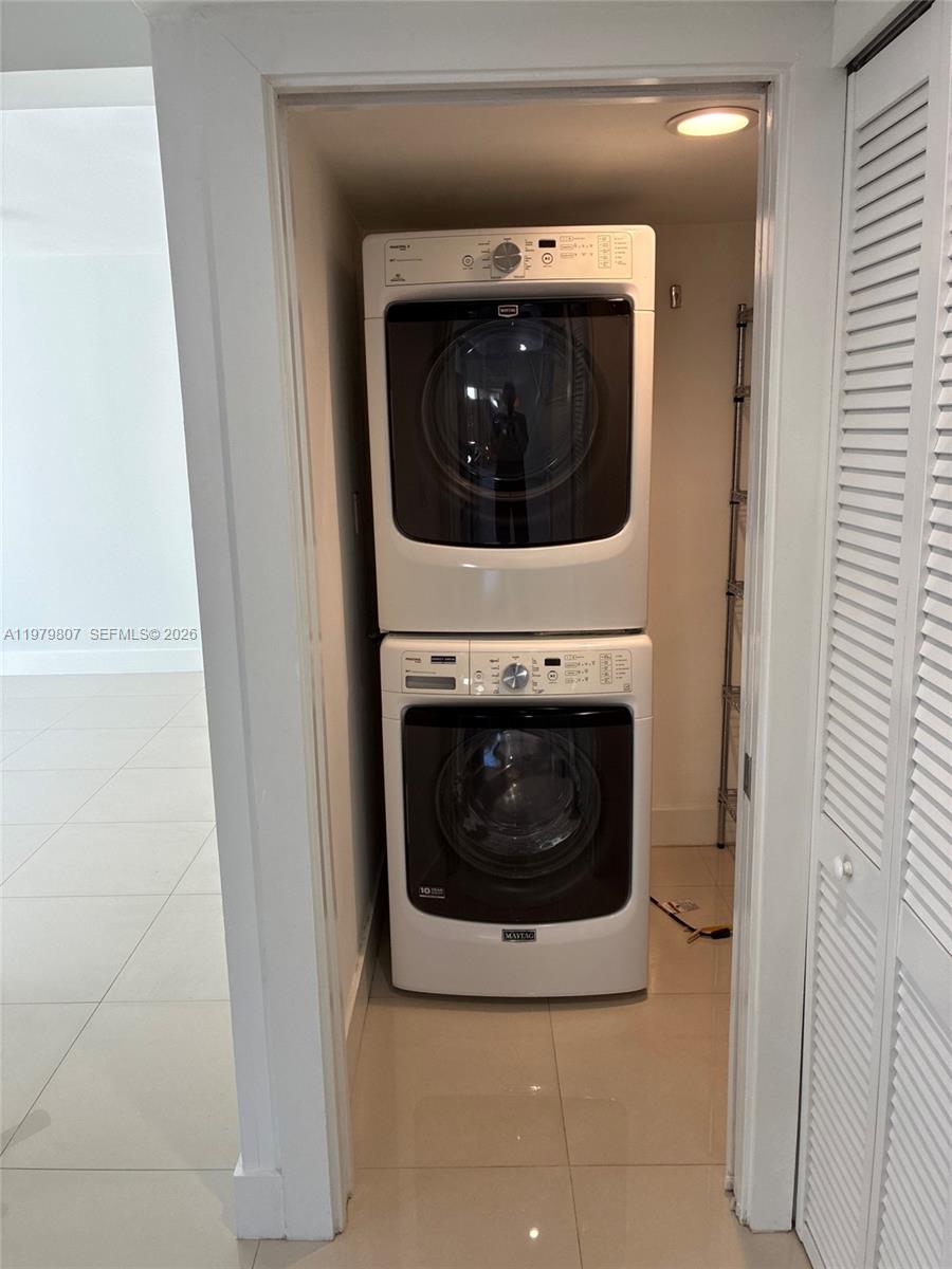 SABAL CHASE SEC 3 - Residential