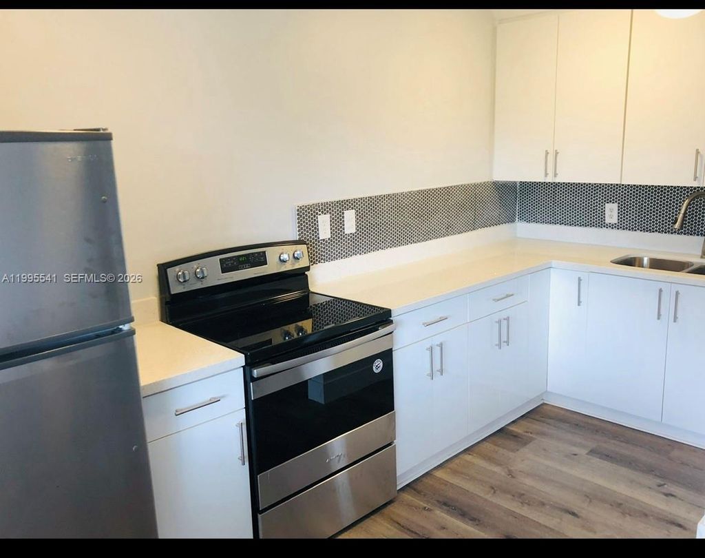 Photo of 1016 NE 17th Ave #2, Fort Lauderdale, FL 33304 (MLS # A11995541)