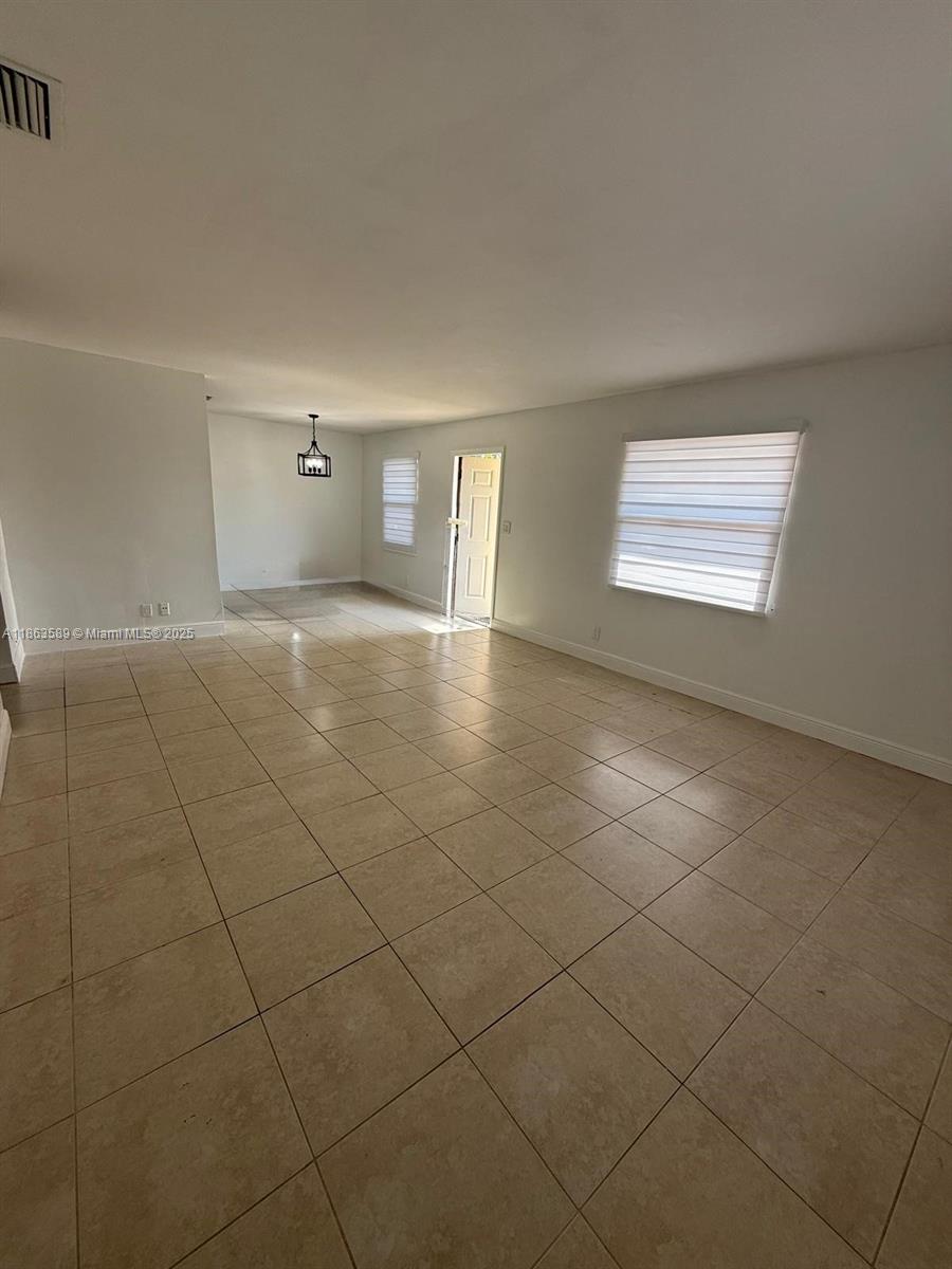 LAKE ISLAND - Residential Lease