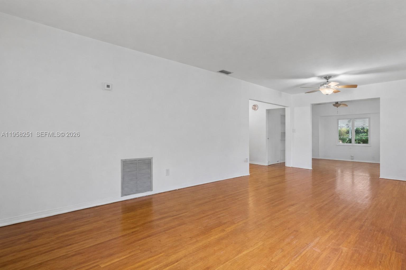 KENSINGTON PARK - Residential