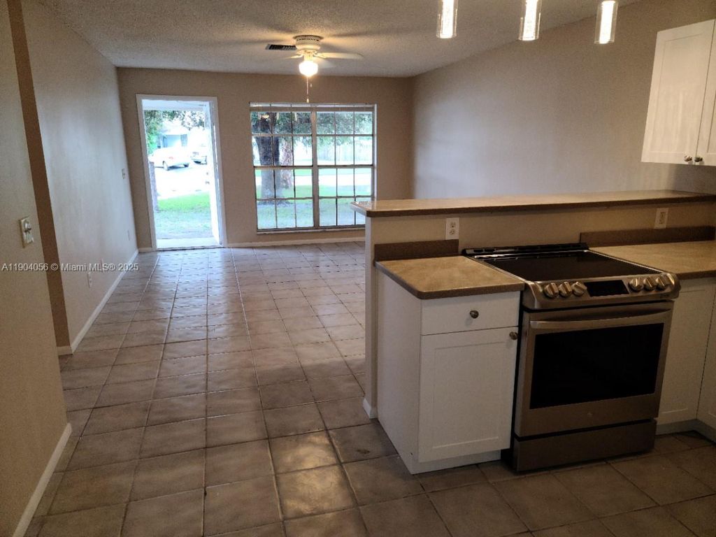 Photo of 395 SE Norfolk Blvd #395, Stuart, FL 34997 (MLS # A11904056)