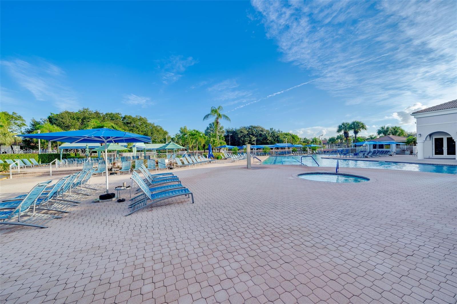 ALEXANDRA VILLAGE CONDO - Residential
