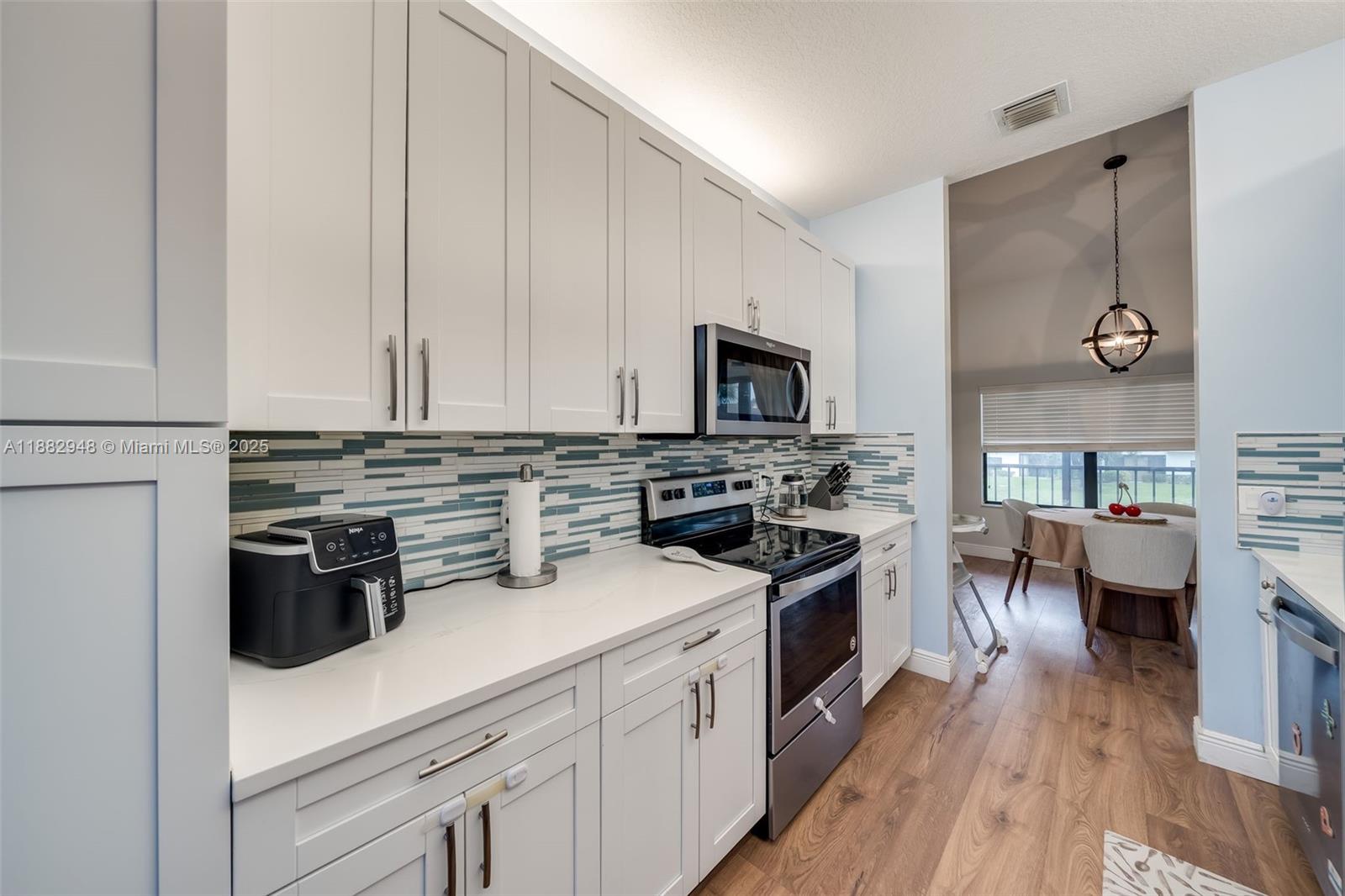 ALEXANDRA VILLAGE CONDO - Residential