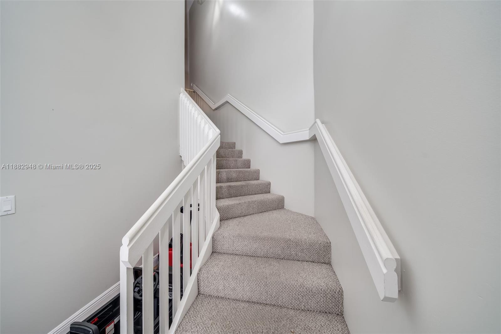 ALEXANDRA VILLAGE CONDO - Residential