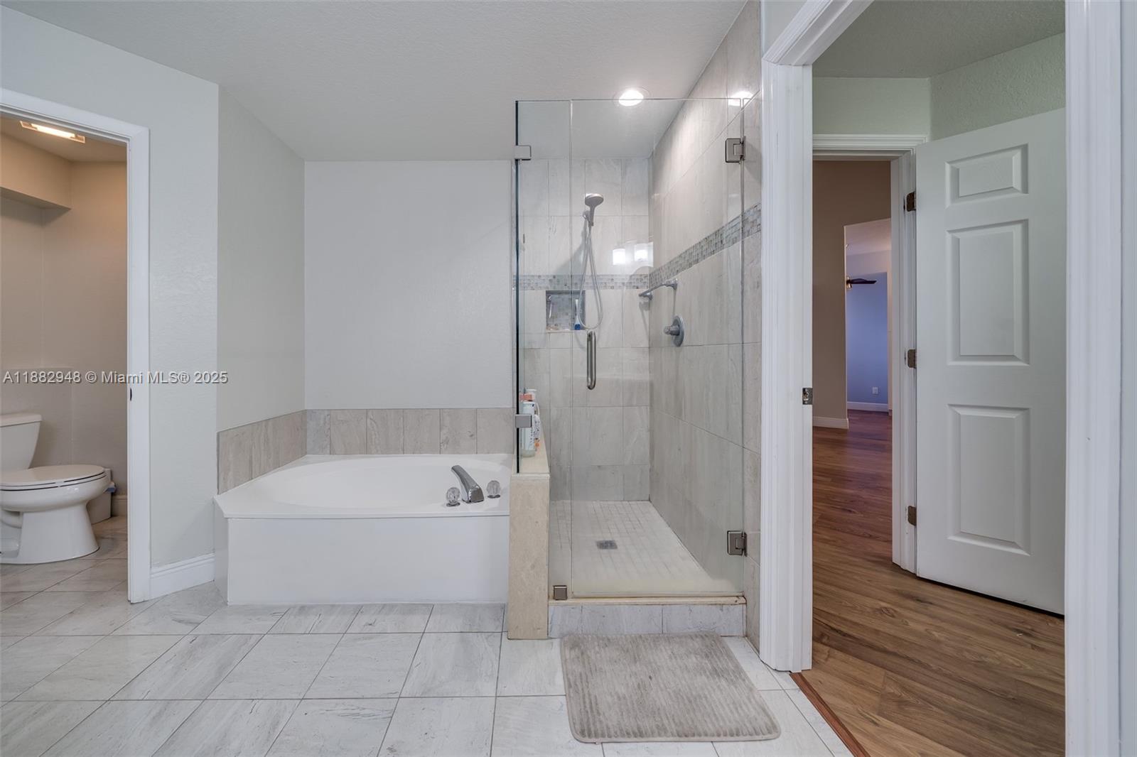 ALEXANDRA VILLAGE CONDO - Residential