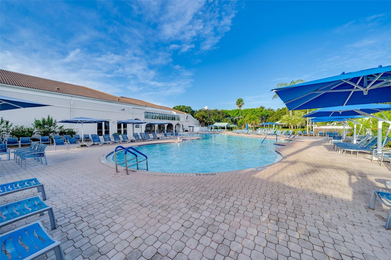 ALEXANDRA VILLAGE CONDO - Residential