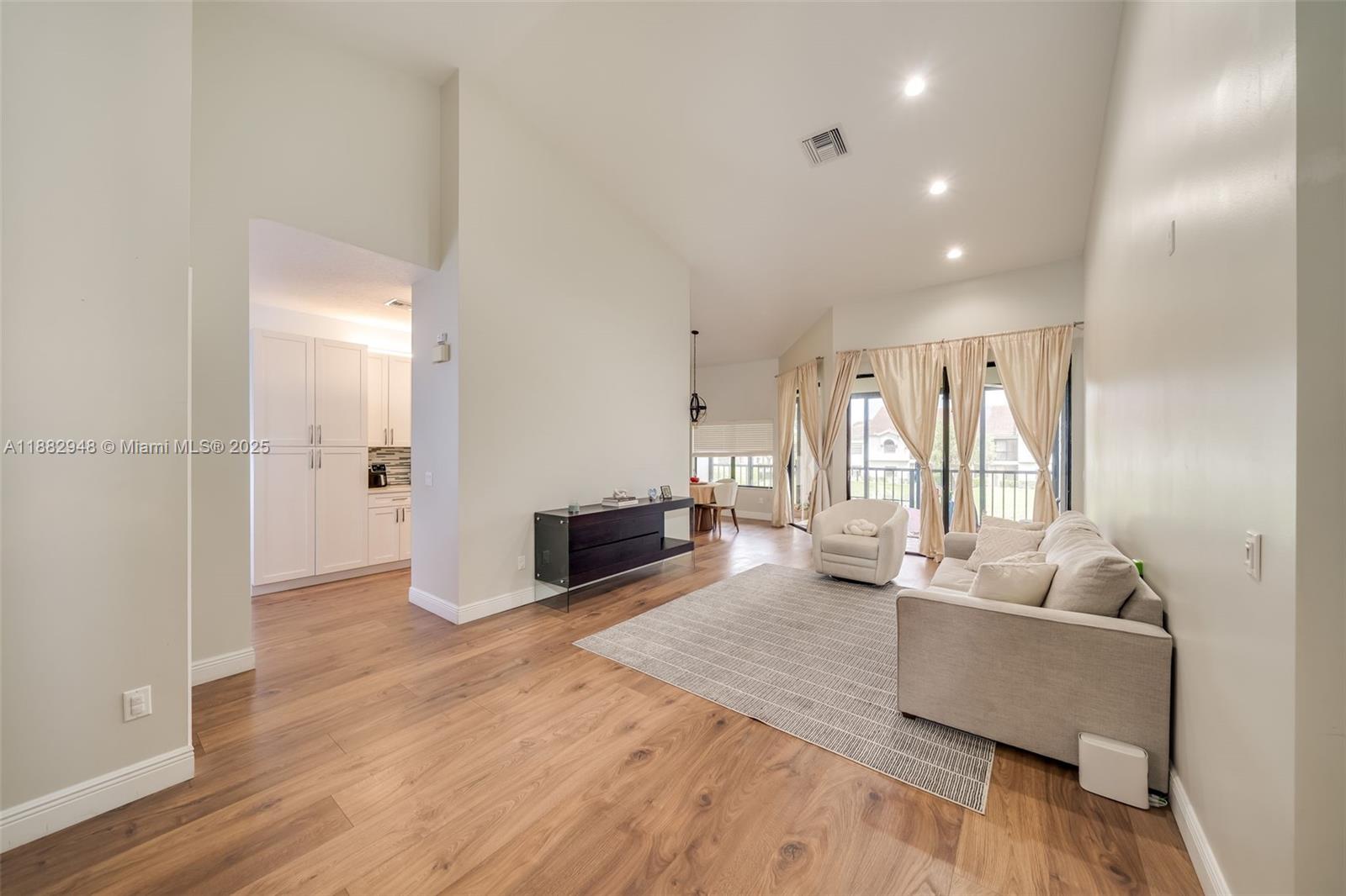ALEXANDRA VILLAGE CONDO - Residential