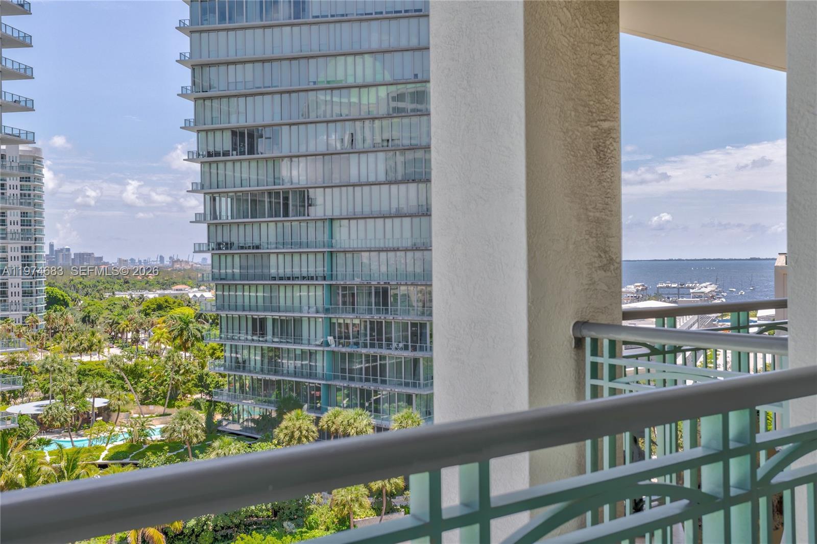 THE TOWER RESIDENCES - Residential