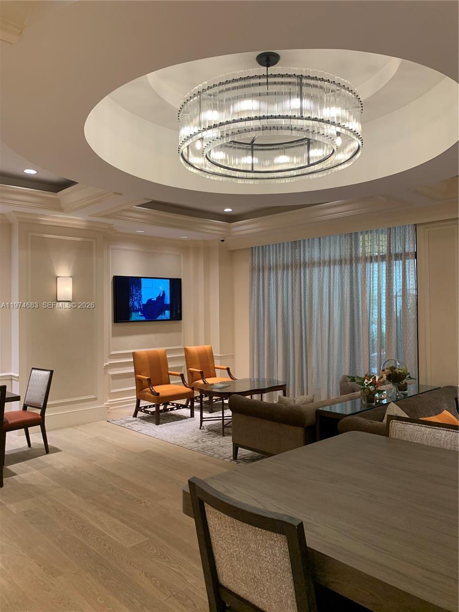 THE TOWER RESIDENCES - Residential