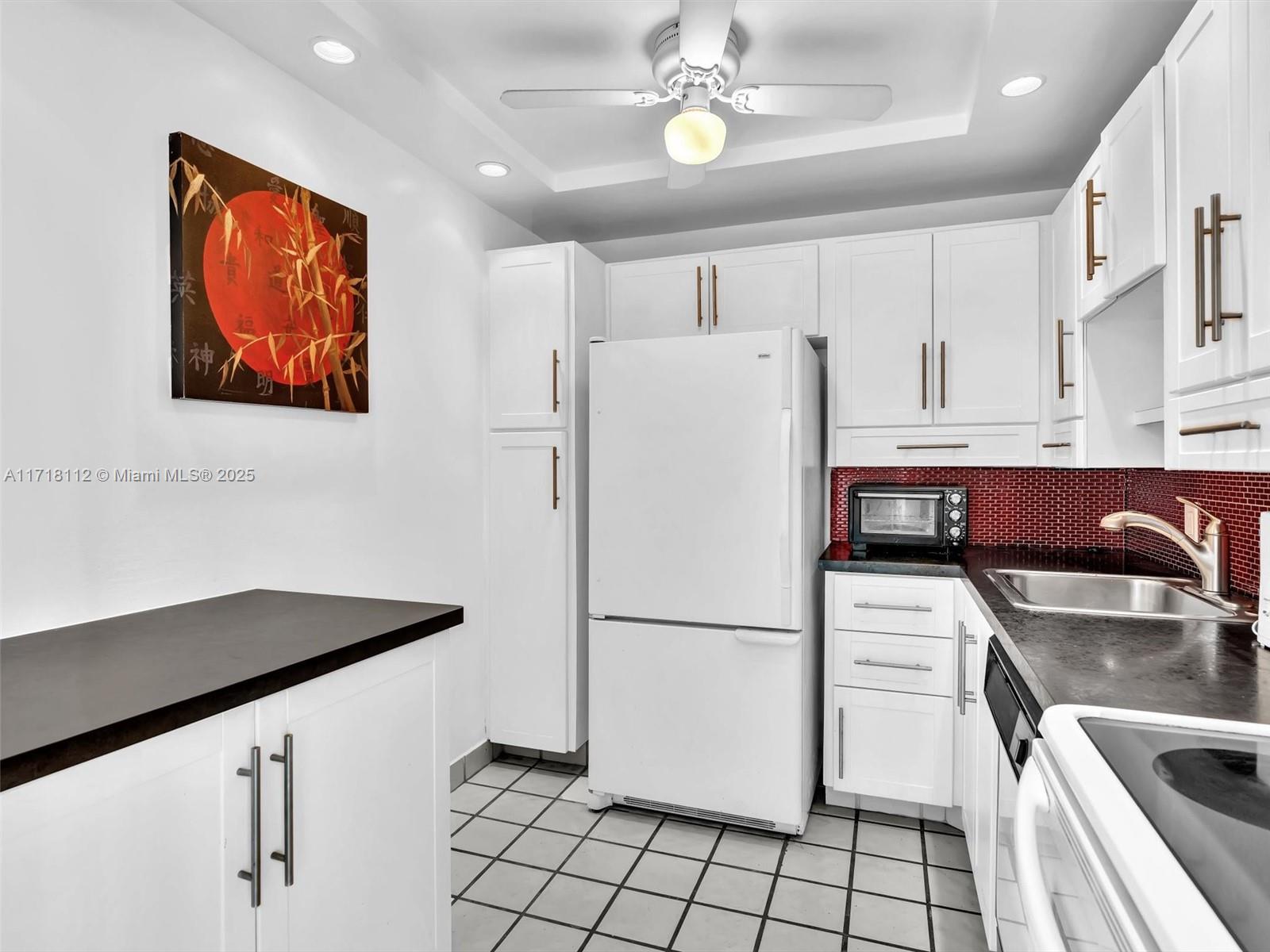 AVENTURA ELDORADO CONDO - Residential