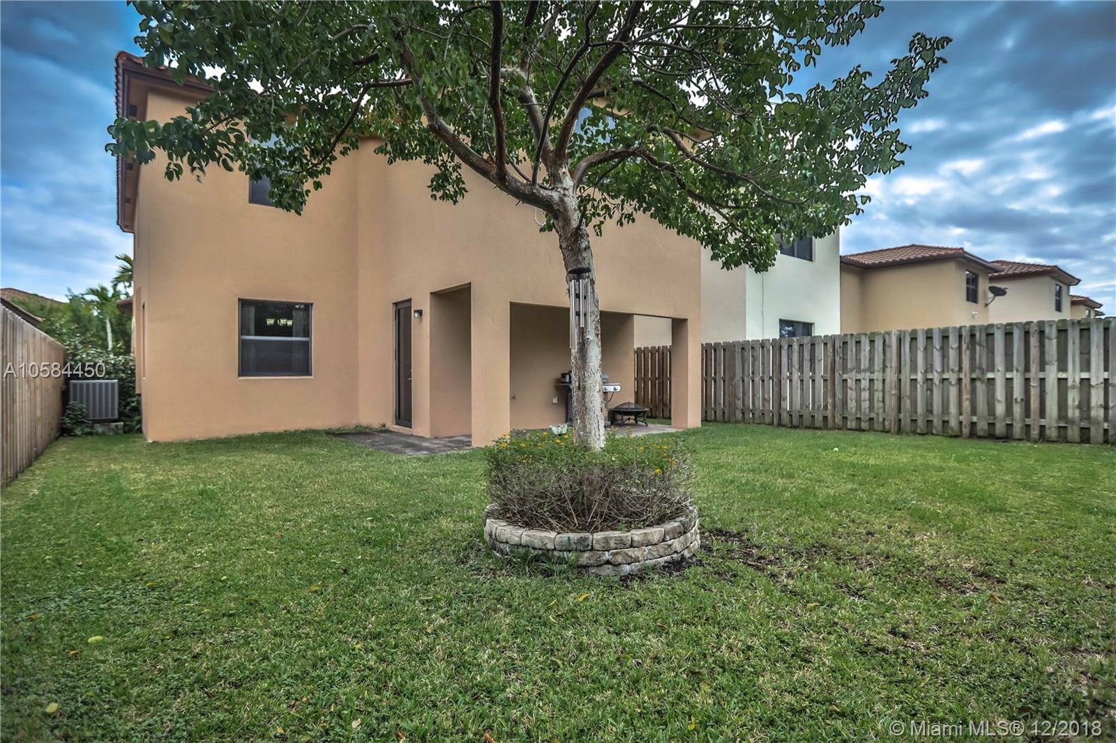 BAYWINDS OF FLORES - Residential