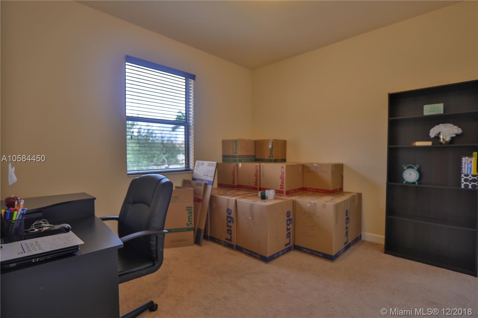 BAYWINDS OF FLORES - Residential