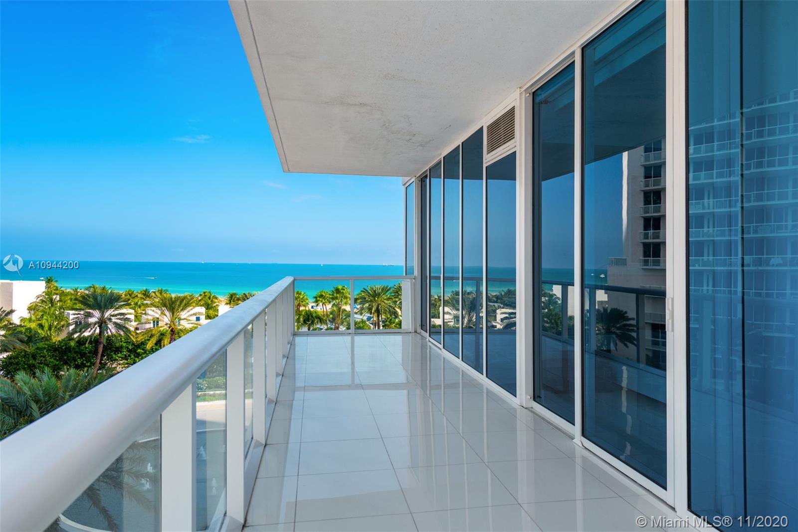 CONTINUUM ON SOUTH BEACH - Residential