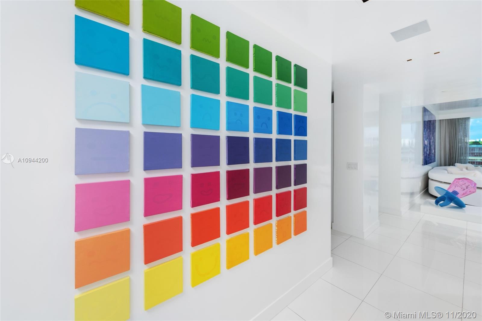 CONTINUUM ON SOUTH BEACH - Residential