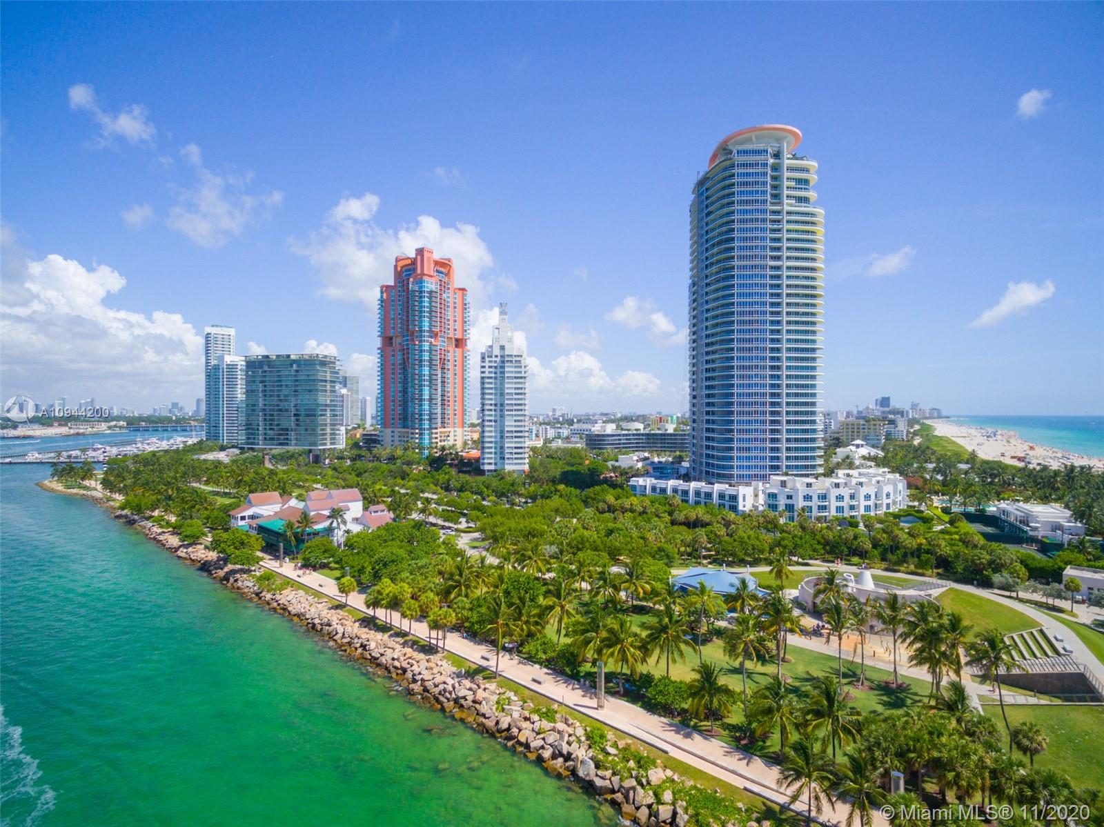 CONTINUUM ON SOUTH BEACH - Residential