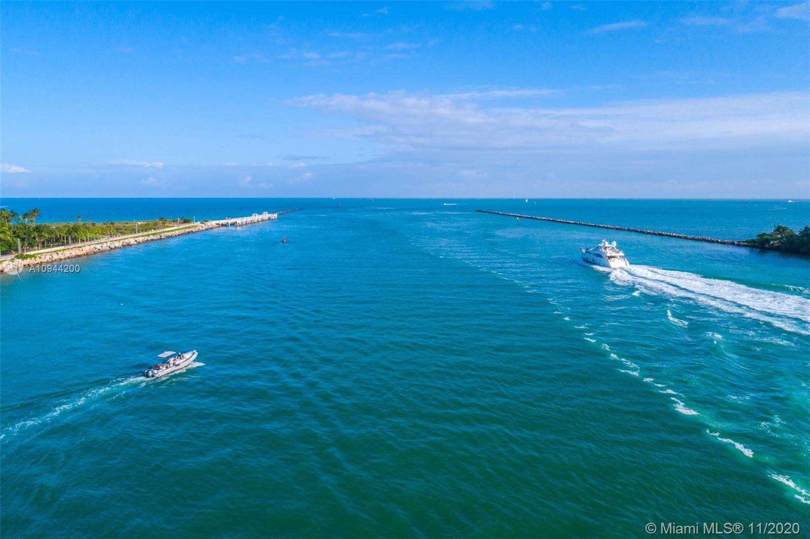 CONTINUUM ON SOUTH BEACH - Residential
