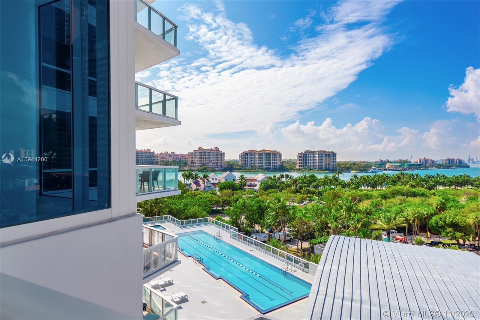 CONTINUUM ON SOUTH BEACH - Residential