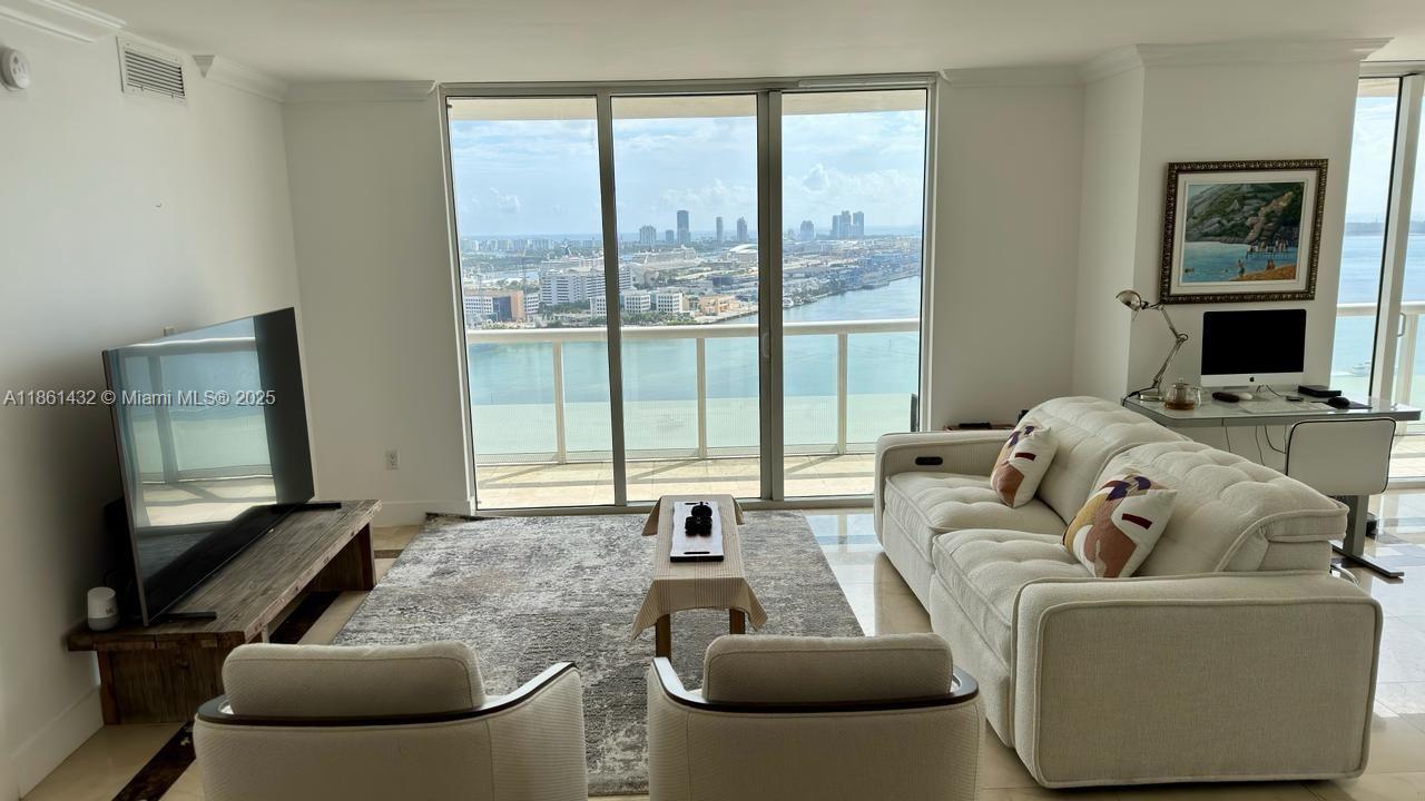 50 BISCAYNE CONDO - Residential Lease