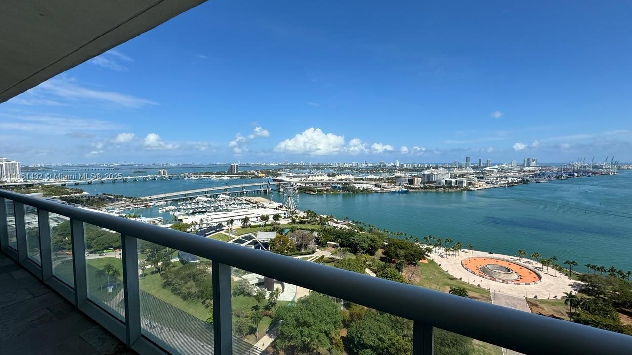50 BISCAYNE CONDO - Residential Lease