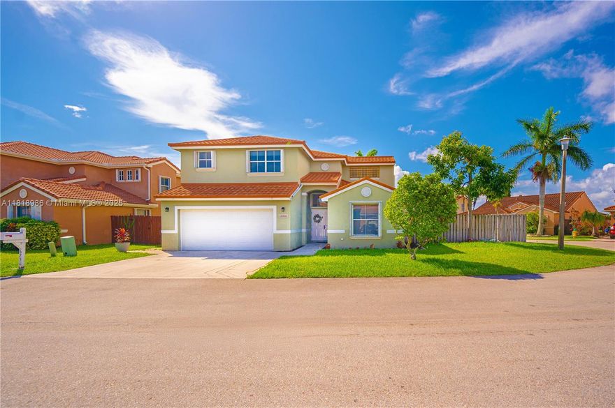 Welcome to your new home—let me get you the keys.
Spacious 4-bedroom, 3-bath single-family corner home in a desirable gated community with low HOA and 3 large community pools.
The layout features a large walk-in closet, Florida room, and a nice-sized yard—perfect for relaxing or entertaining.
Home can be sold furnished, making it a great move-in ready opportunity.
Schedule your private tour today!