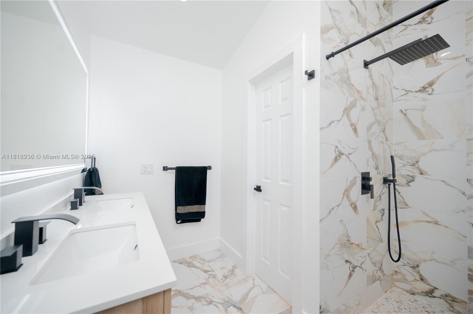 CORAL BAY PARCEL E - Residential