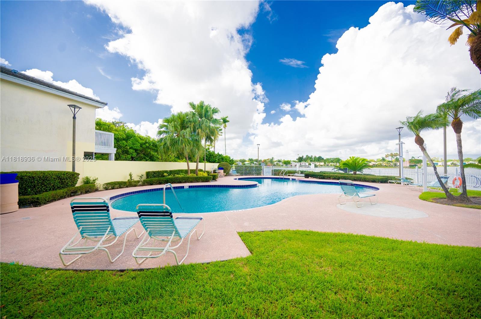 CORAL BAY PARCEL E - Residential