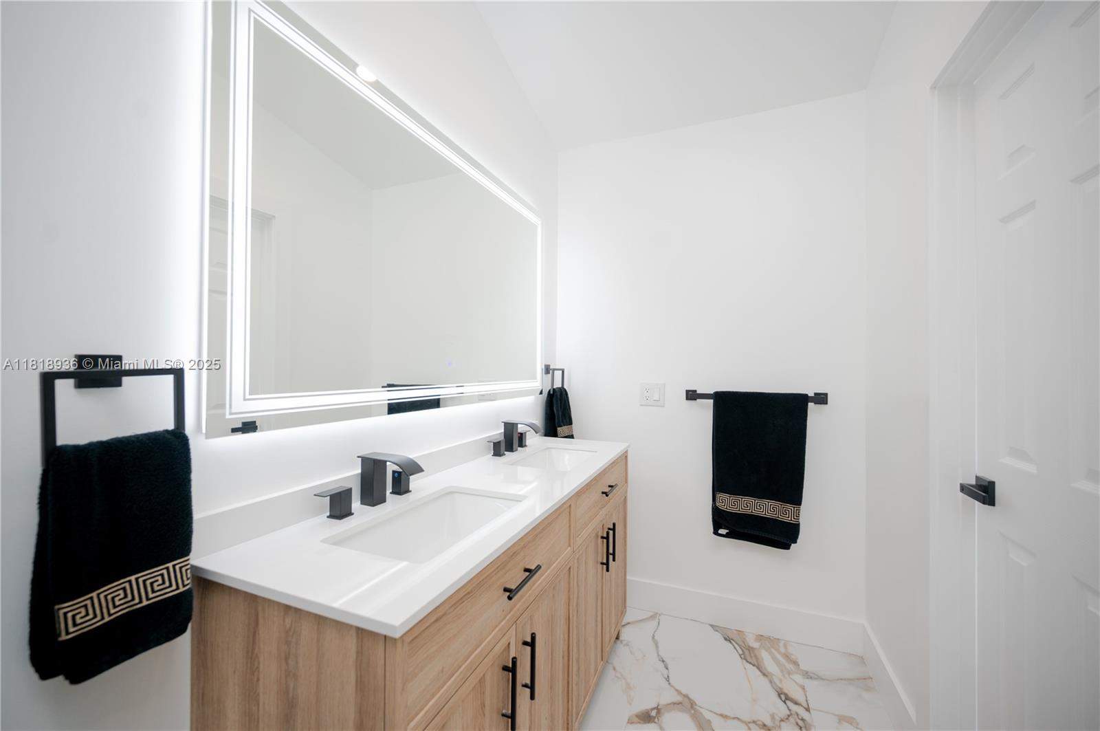 CORAL BAY PARCEL E - Residential