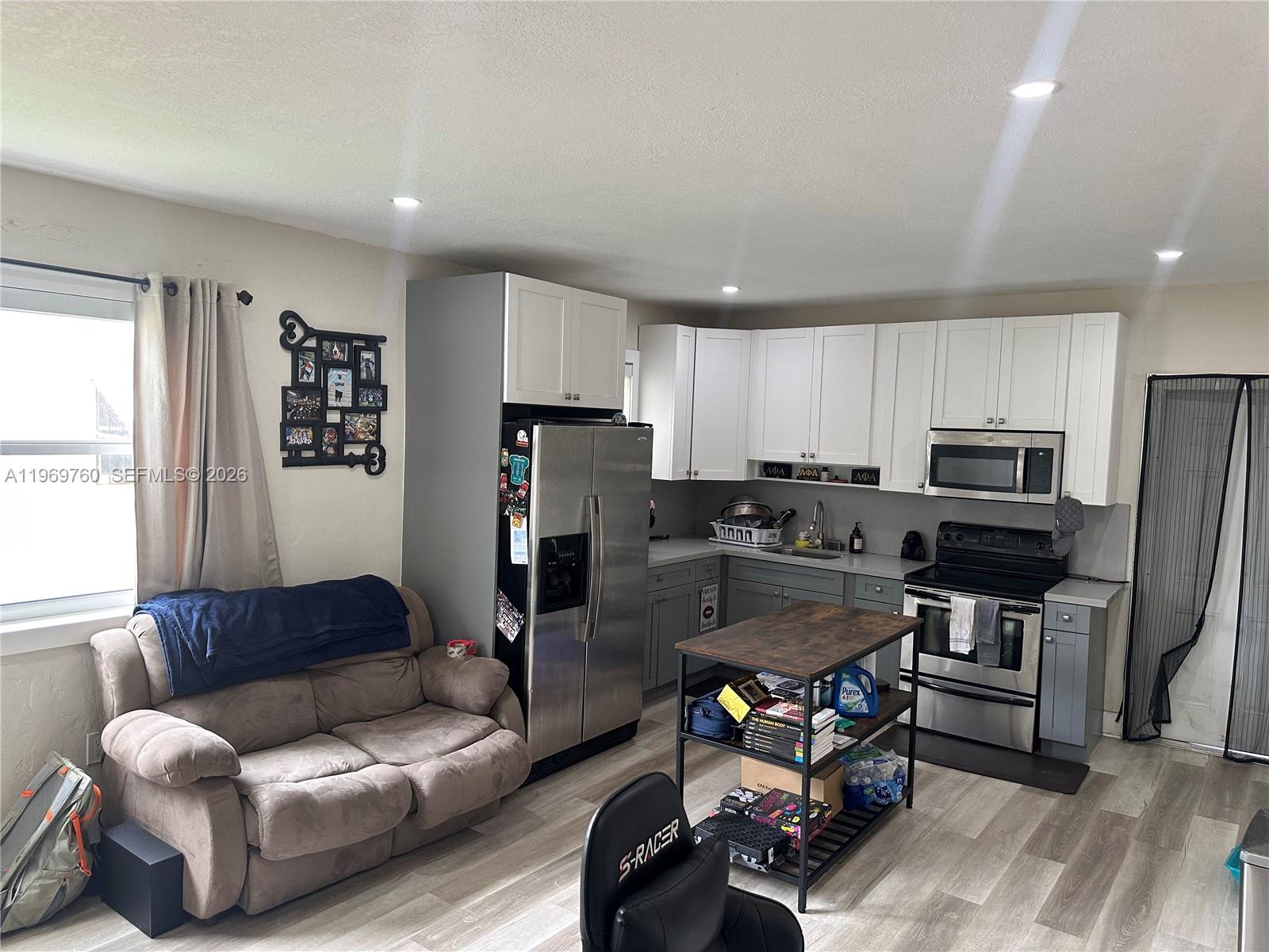 BISCAYNE BLVD PARK - Residential Lease