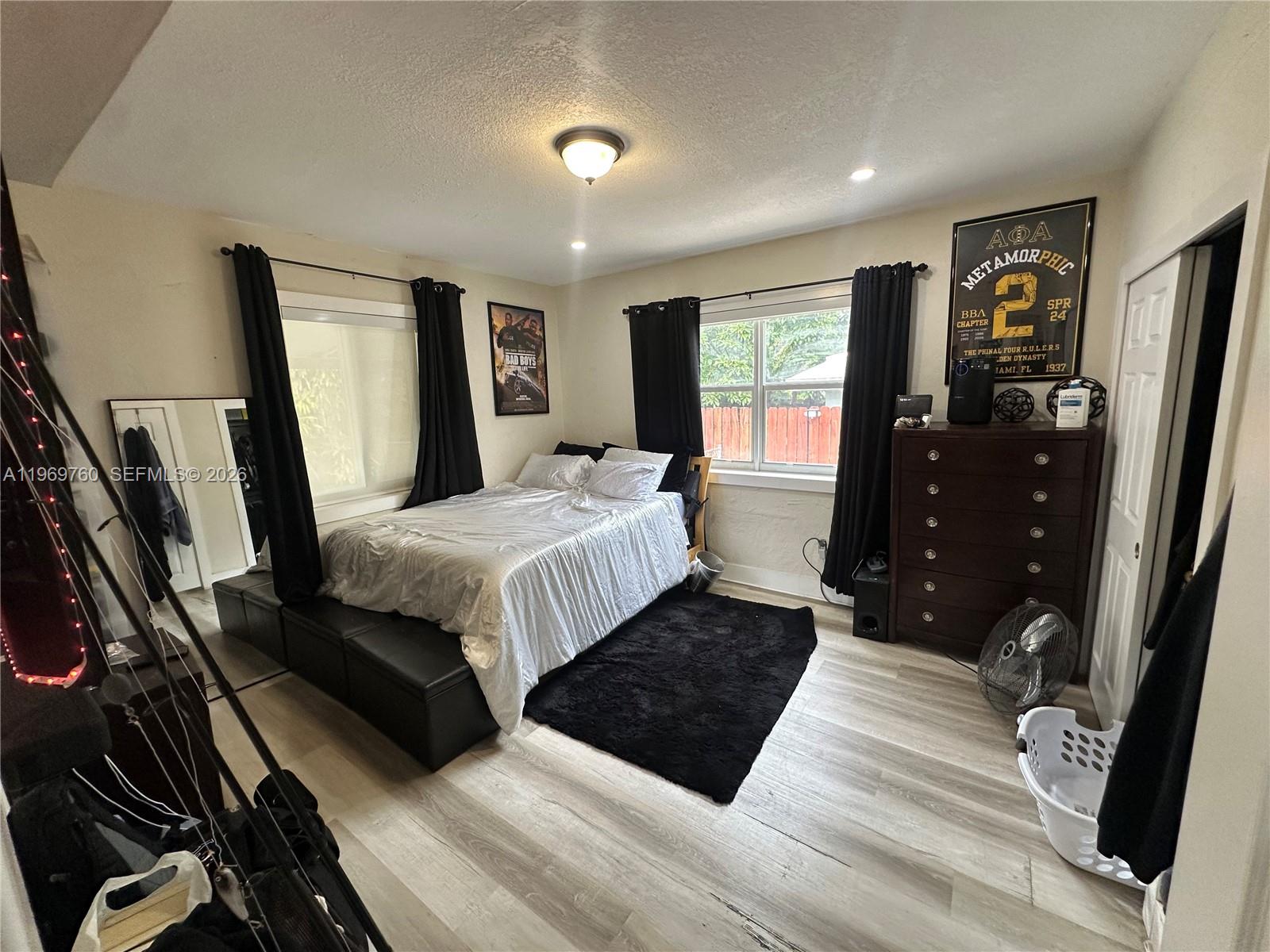 BISCAYNE BLVD PARK - Residential Lease