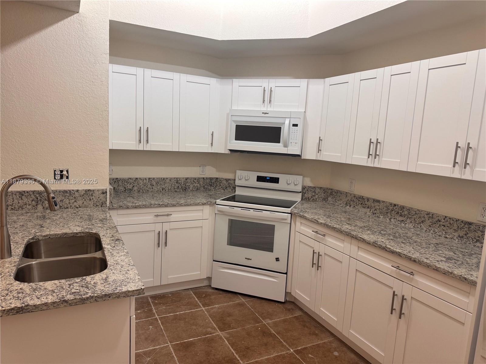 RIVERSIDE VILLAS AT - Residential Lease