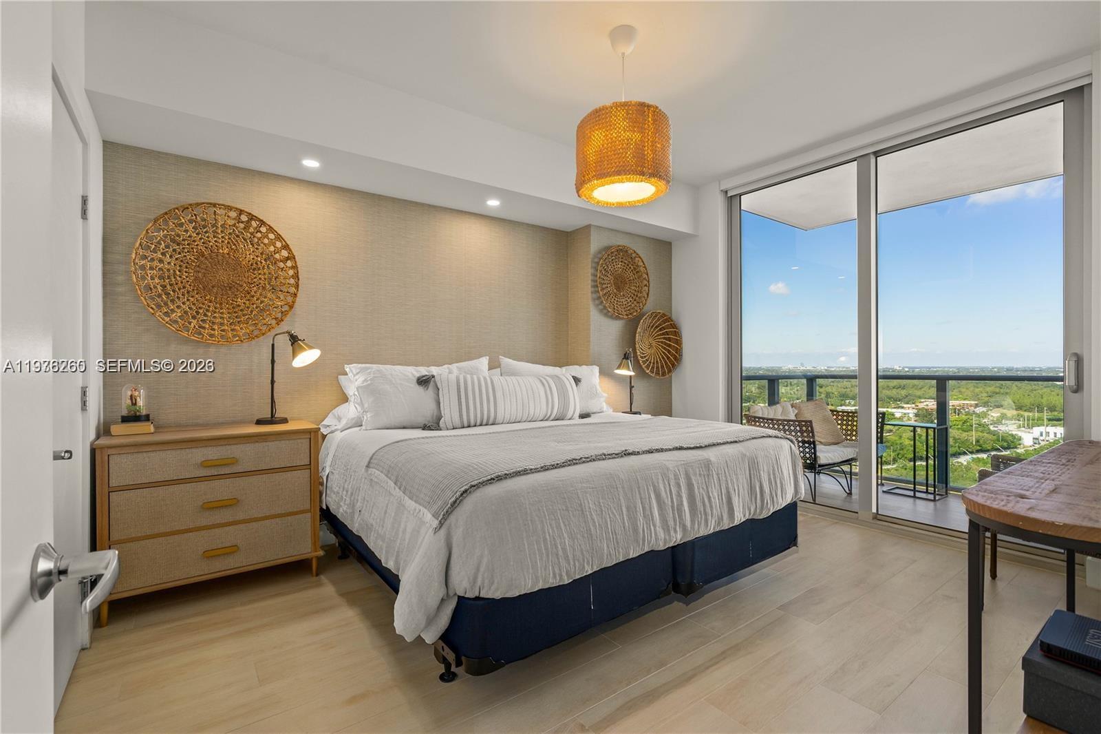 THE HARBOUR NORTH CONDO - Residential Lease