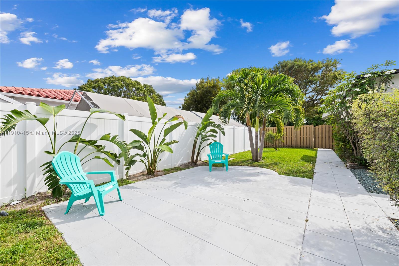 HOLLYWOOD SOUTH SIDE ADD - Residential Lease