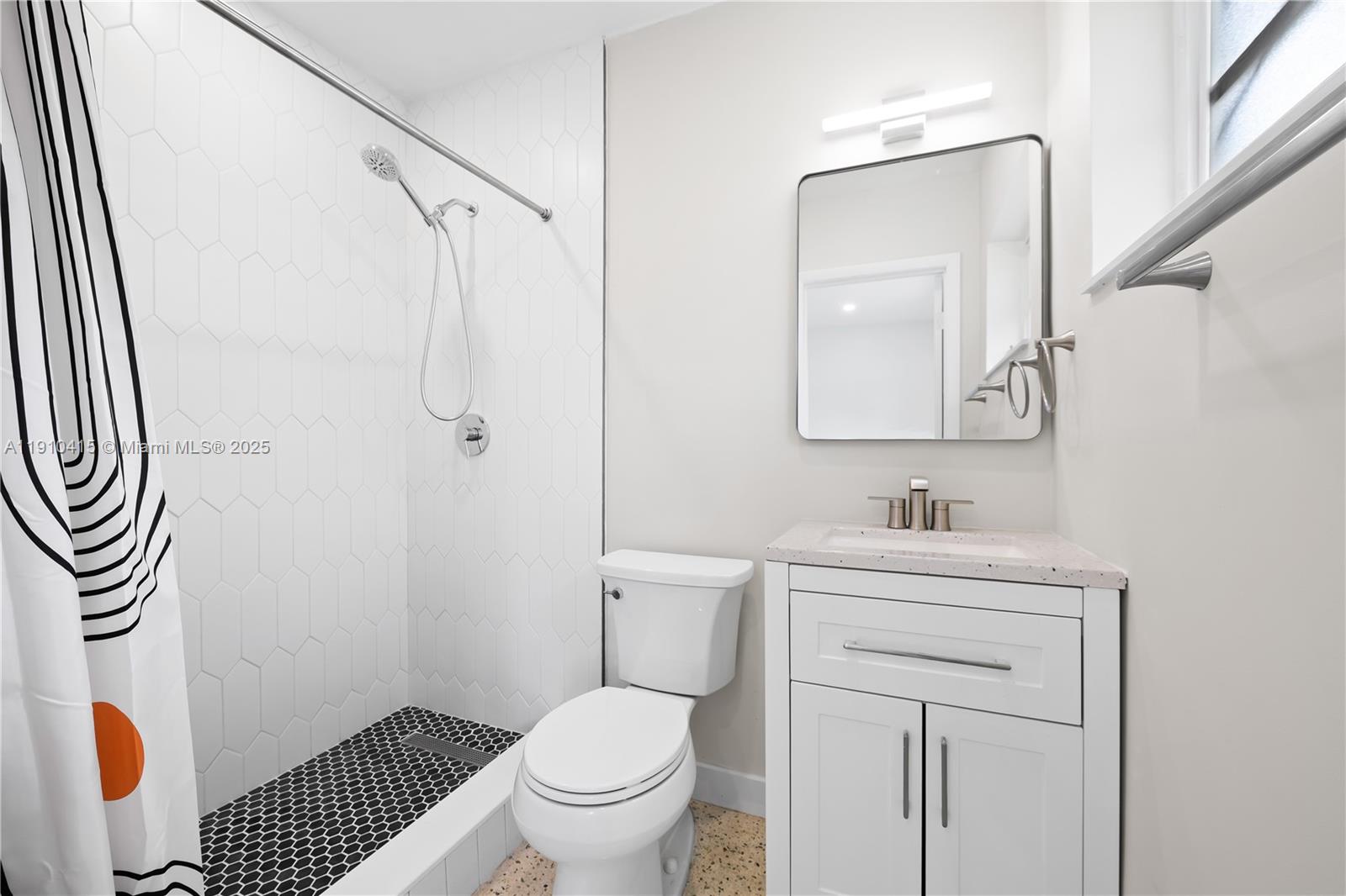 HOLLYWOOD SOUTH SIDE ADD - Residential Lease