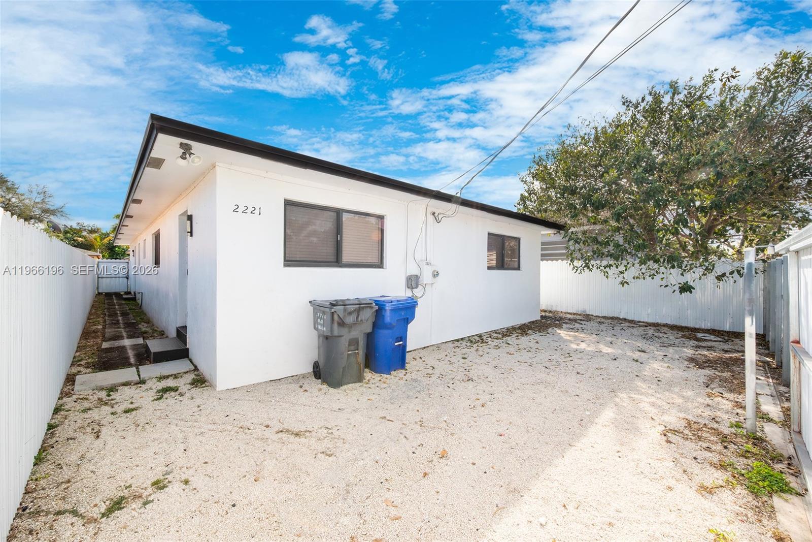 NEW LIBERIA - Residential