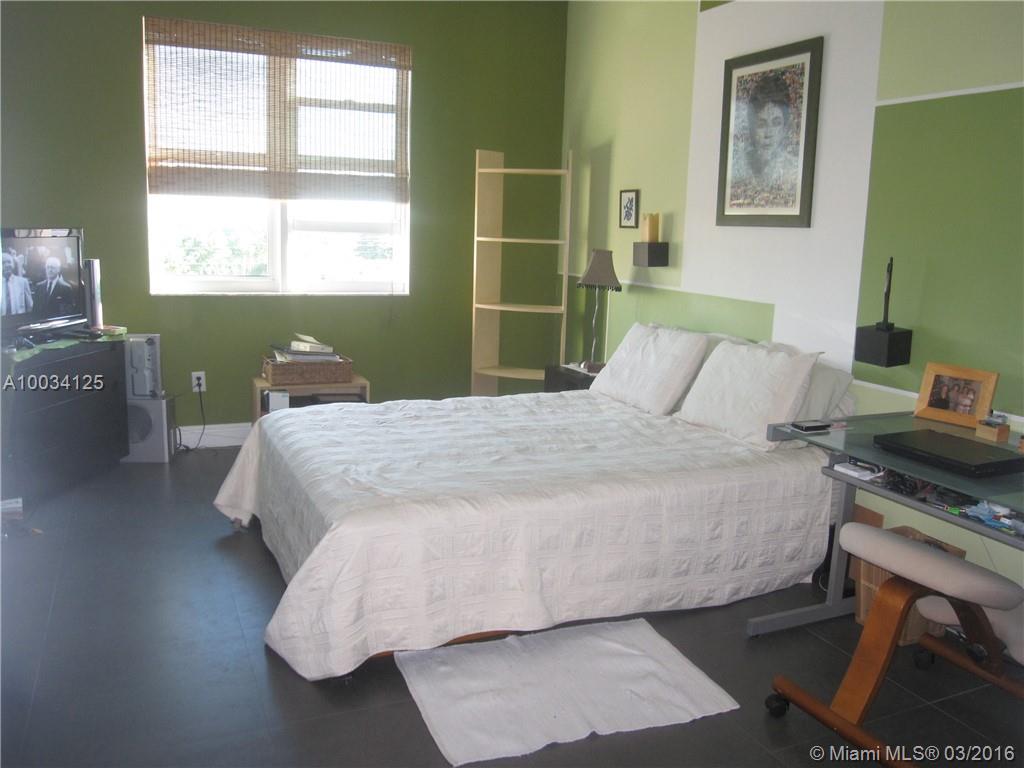 The Aston Condo - Residential Lease