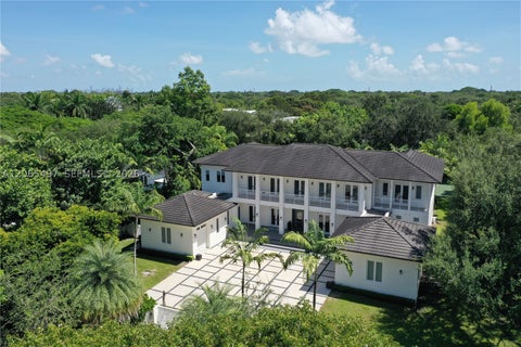 Photo of 11275 SW 64th Ave, Pinecrest, FL 33156 (MLS # A12065497)