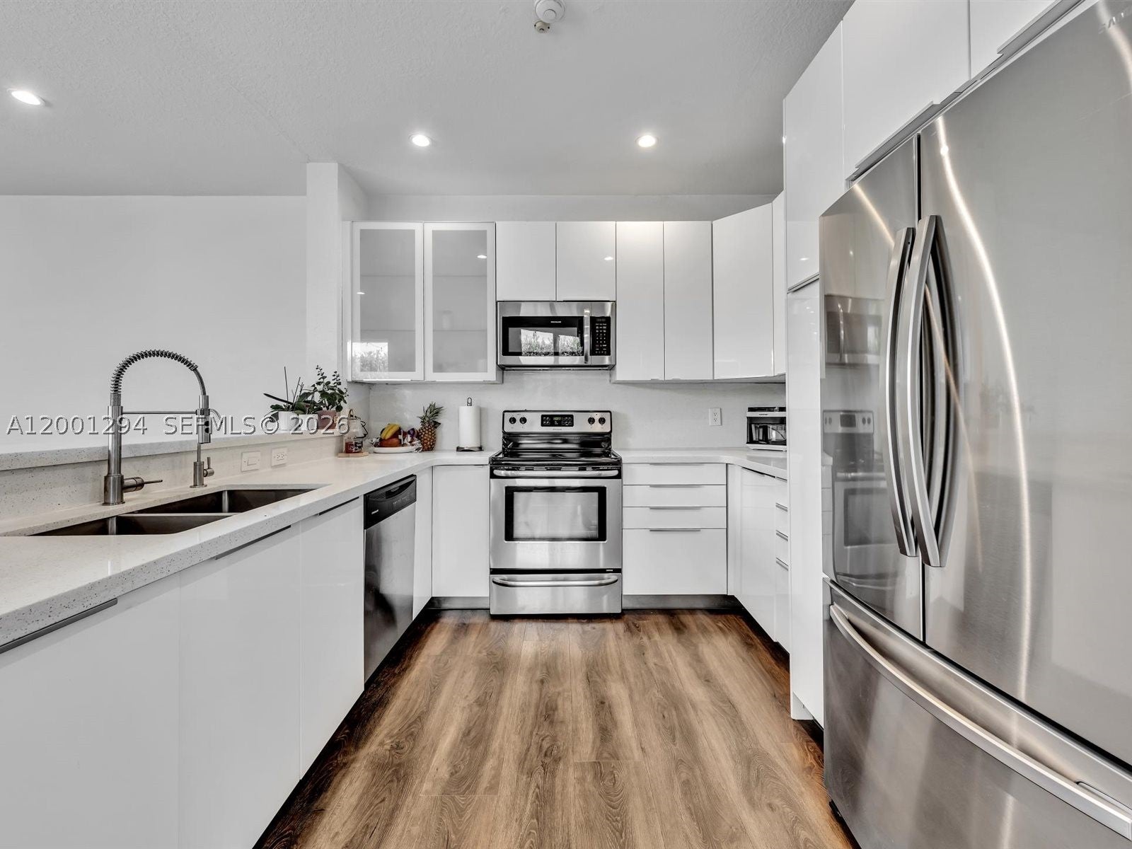 1042 Thistle Creek Ct - Image 1