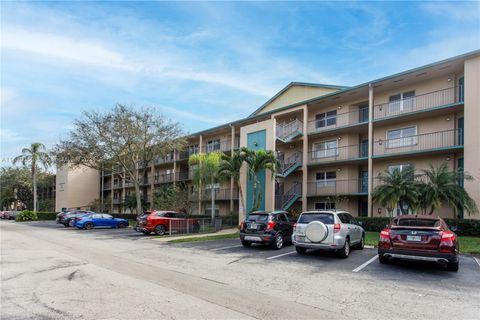 Condominium in Pembroke Pines FL 12600 5th Ct Ct.jpg