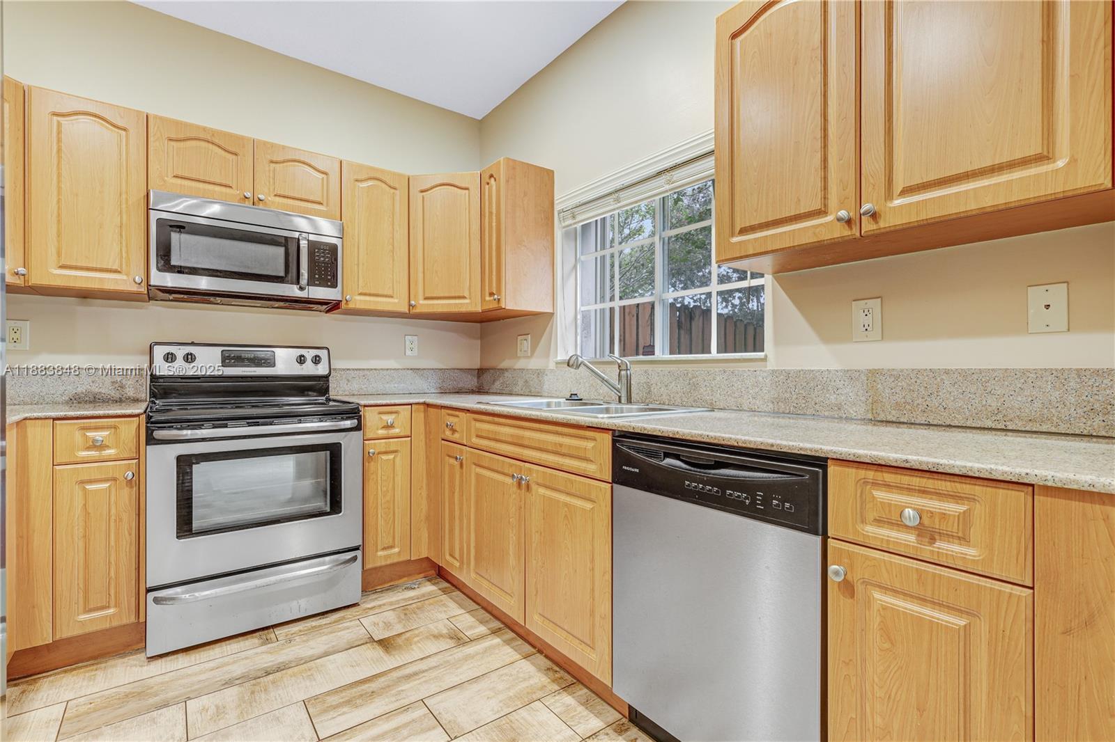 C & F PLAT - Residential Lease