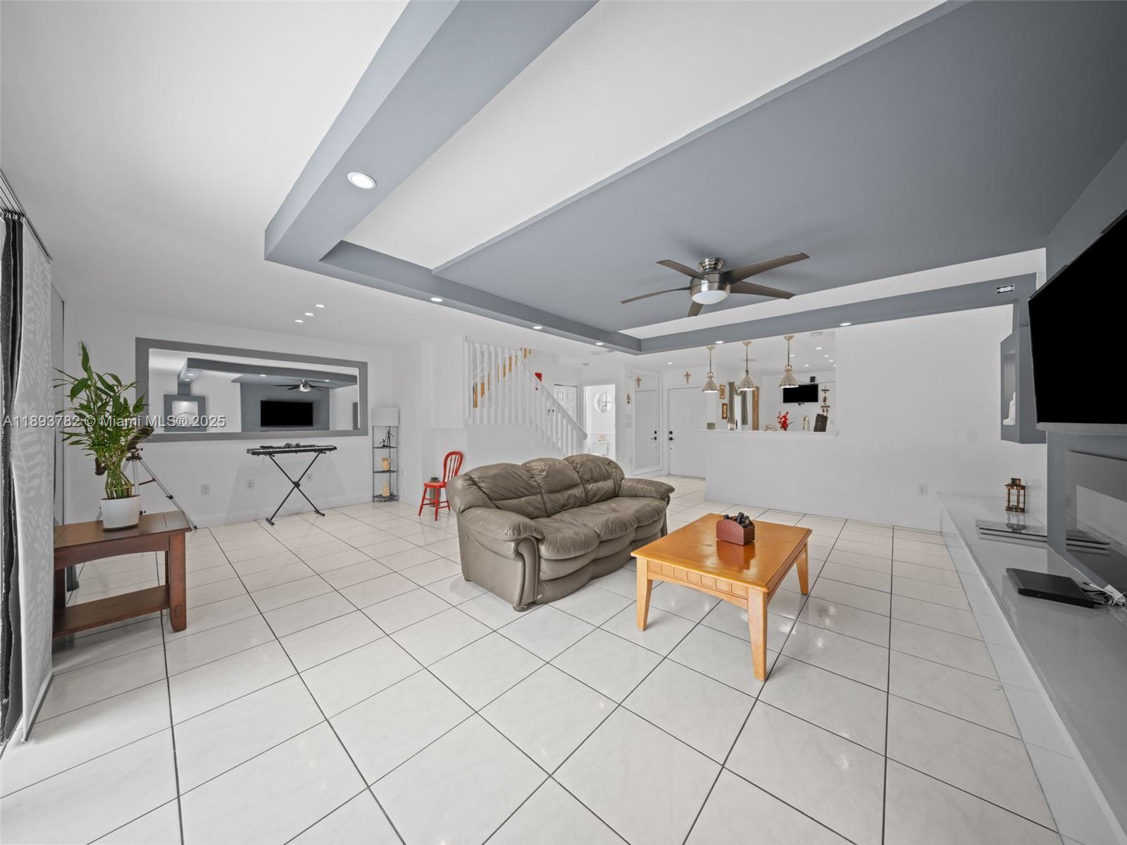 HEFTLERS LAGO MAR WEST - Residential