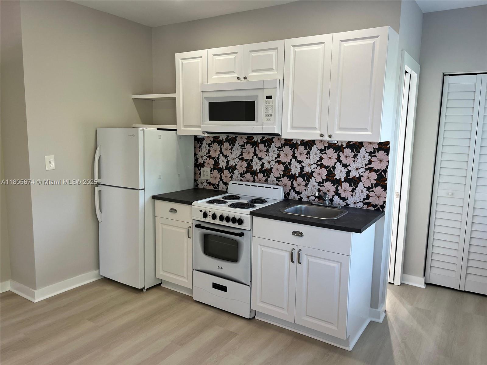 Rental Property at 534 Sw 6th Ct 2, Miami, Broward County, Florida - Bedrooms: 1 
Bathrooms: 1  - $1,775 MO.