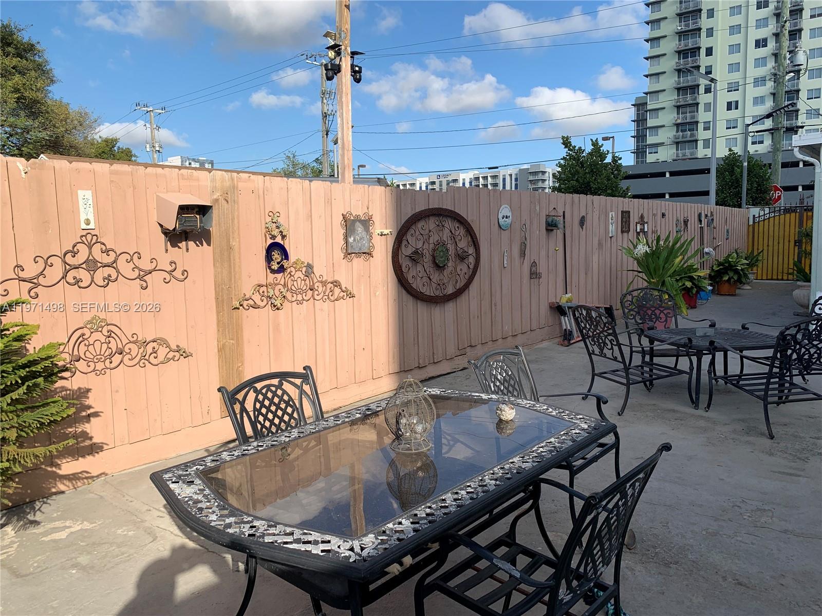 MELROSE HEIGHTS 5TH SEC - Residential