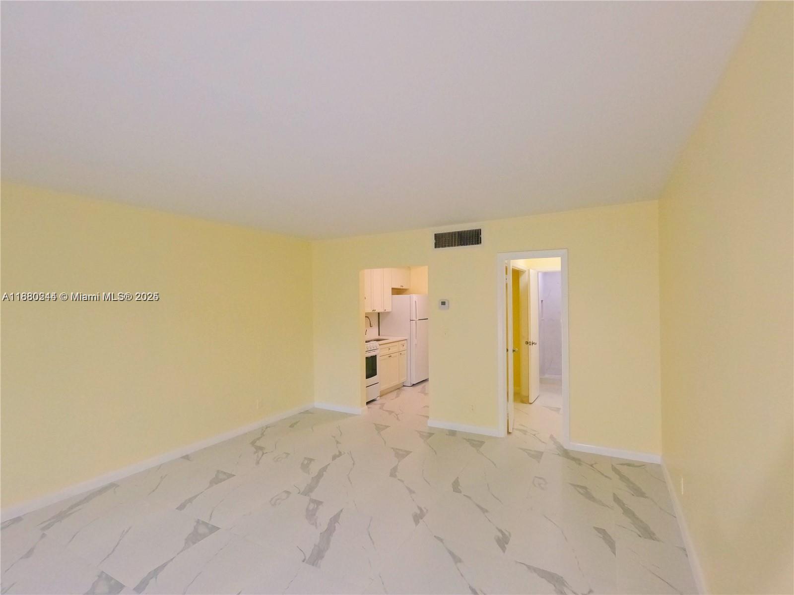 SPANISH OAKS CONDO - Residential Lease