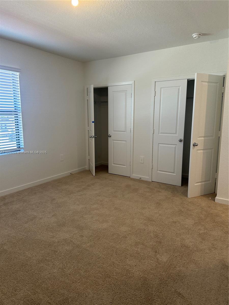 MIAMI LAND AND DEVELOPMEN - Residential Lease