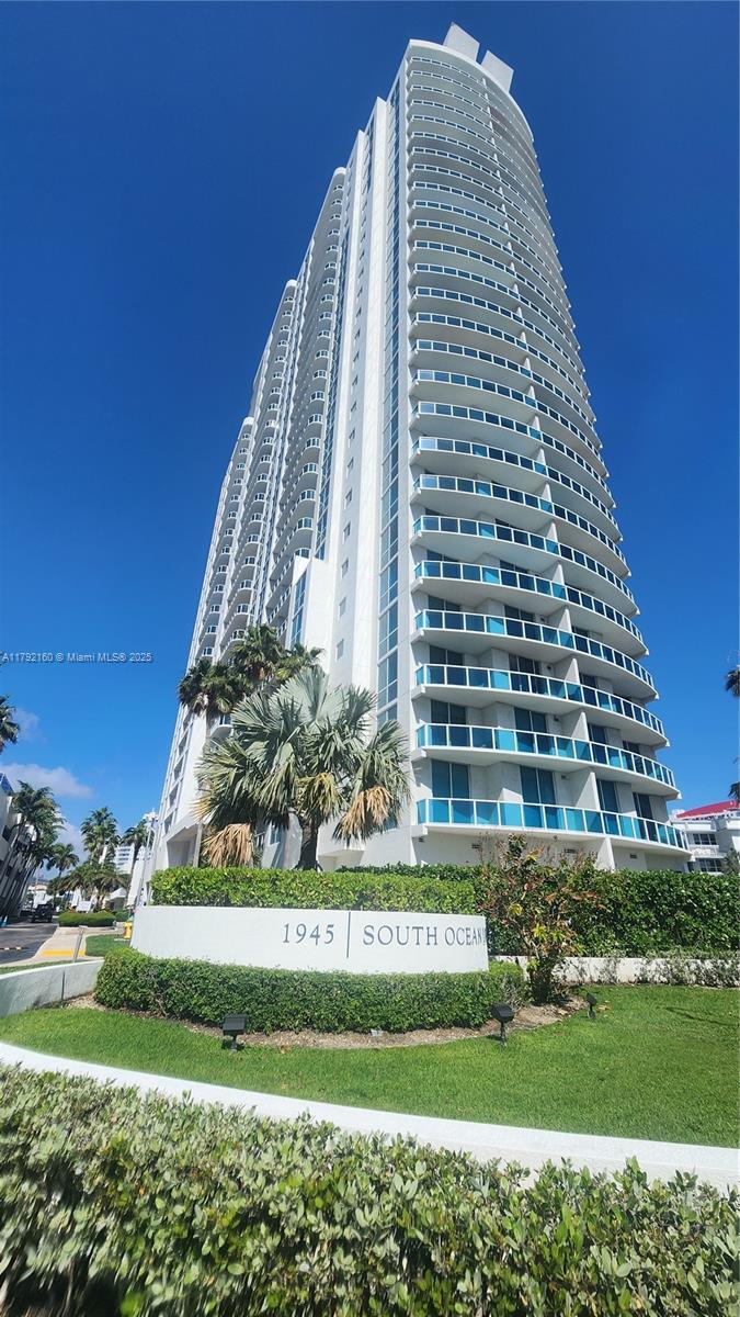 OCEAN MARINE YACHT CLUB C - Residential Lease