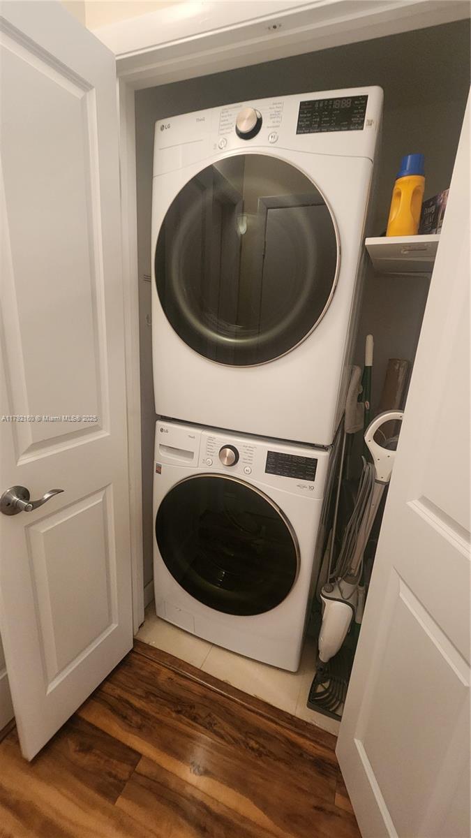 OCEAN MARINE YACHT CLUB C - Residential Lease