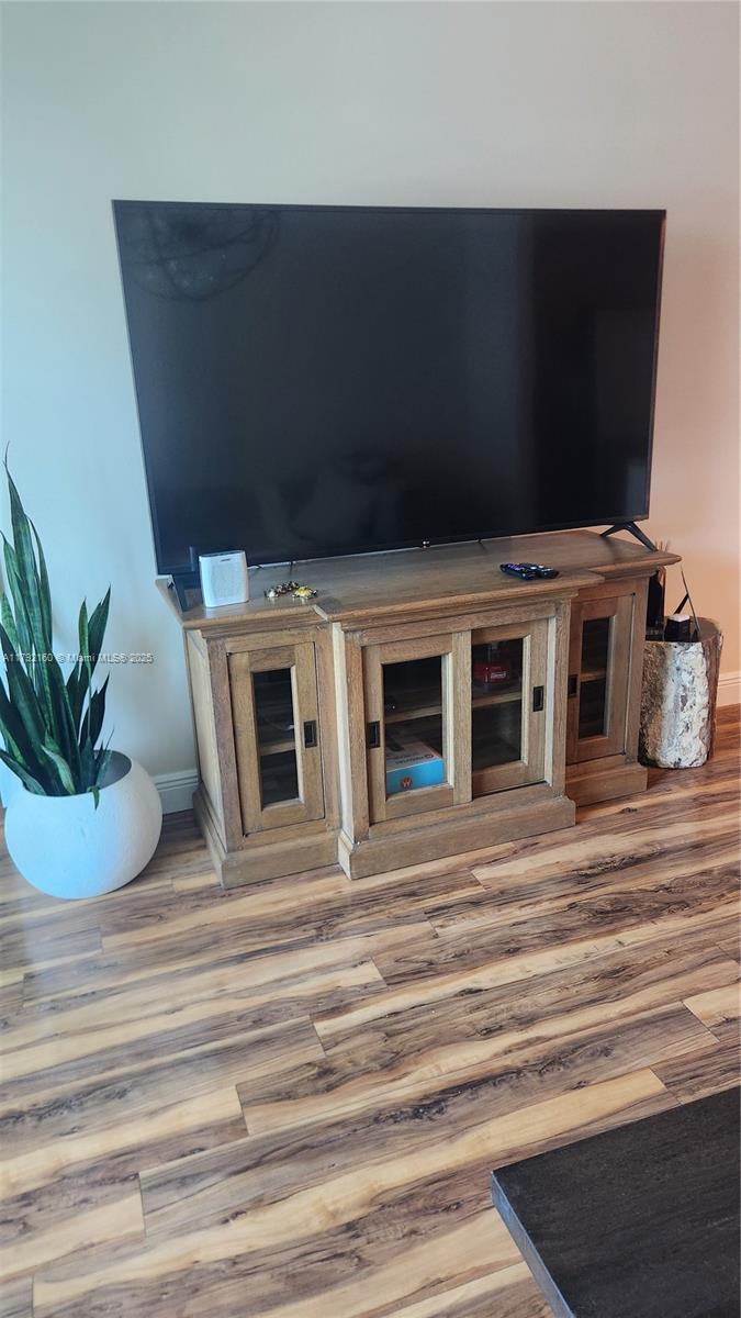 OCEAN MARINE YACHT CLUB C - Residential Lease