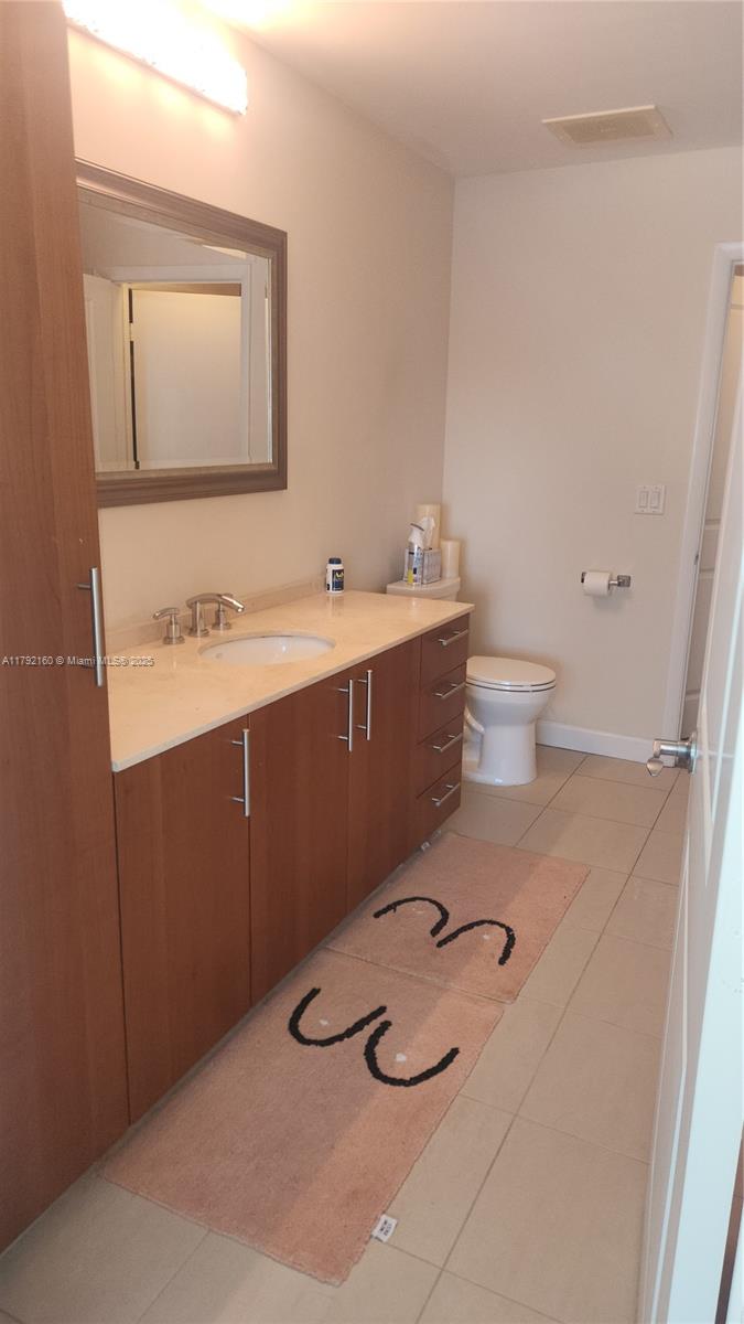 OCEAN MARINE YACHT CLUB C - Residential Lease